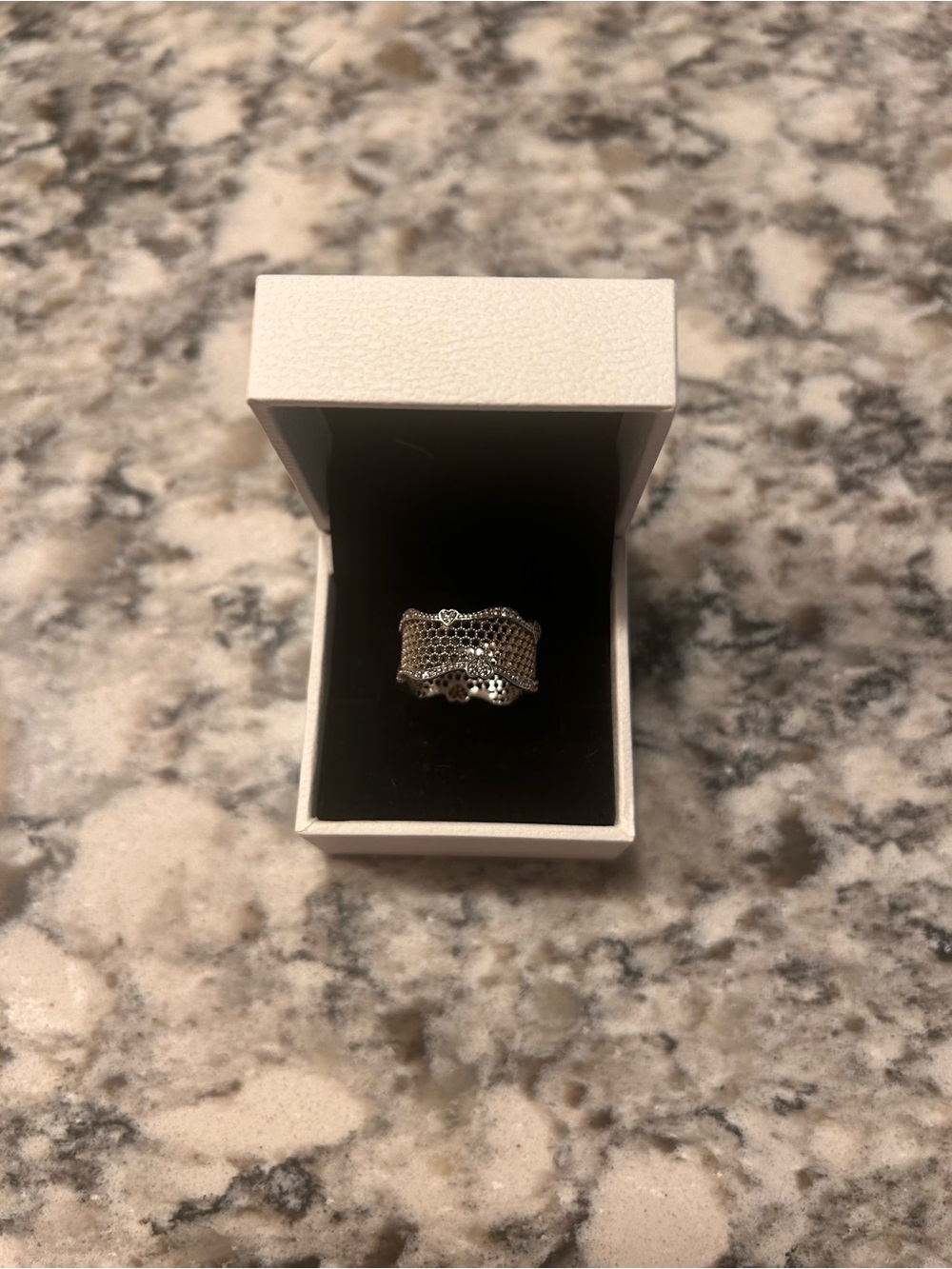 PANDORA LACE OF LOVE RING Size 8 - Picture 2 of 6